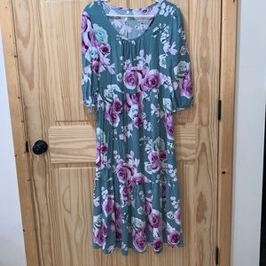 Joyous NWOT Green/Purple floral tiered ruffle maxi boutique boho dress size S